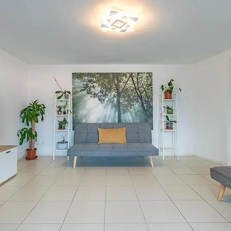 Apartment Imperial Of 2 With A View And Garden Behind The Station And 10 Min From The Of *